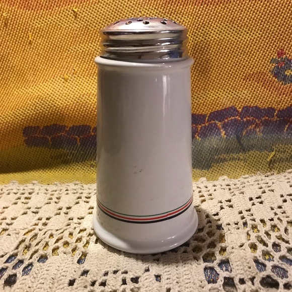 Cafe Italia Parmesan Shaker - Picture 4 of 5